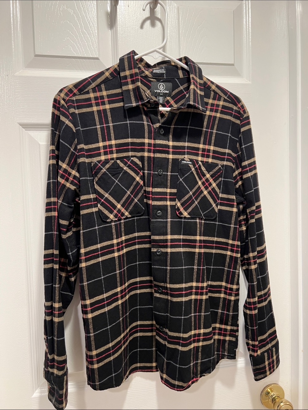 Volcom Men’s Black Plaid Button-Down Shirt with Tan and Red Stripes. EUC.